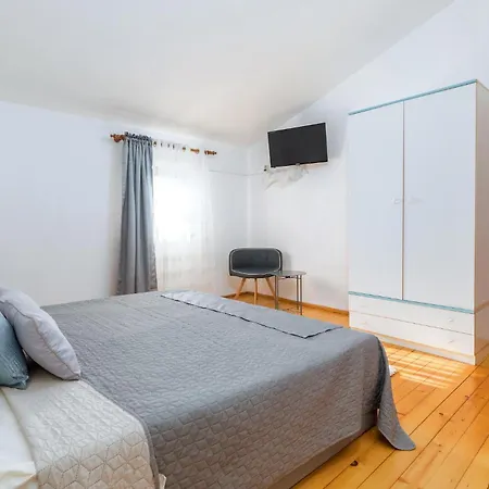Holiday home Beautiful In Vodnjan-kacana With Wifi Vodnjan