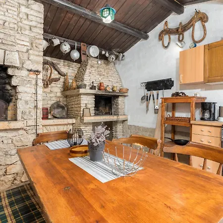 Beautiful In Vodnjan-kacana With Wifi Holiday home *