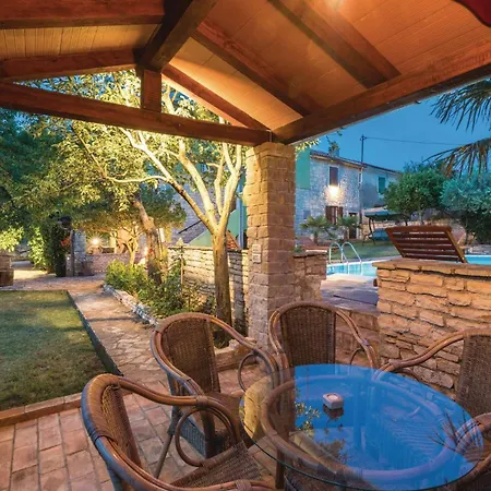 Beautiful In Vodnjan-kacana With Wifi Vodnjan