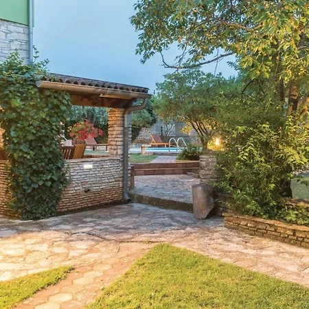Holiday home Beautiful In Vodnjan-kacana With Wifi Vodnjan