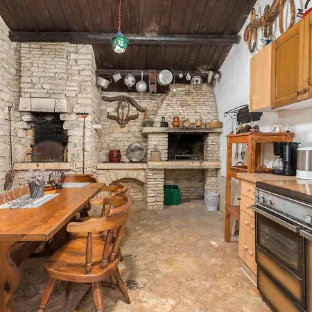 Holiday home Beautiful In Vodnjan-kacana With Wifi Vodnjan