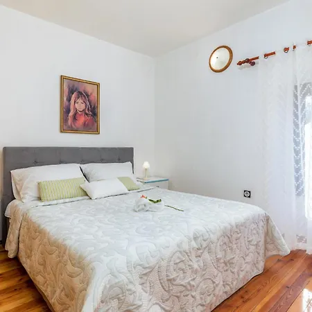Holiday home Beautiful In Vodnjan-kacana With Wifi